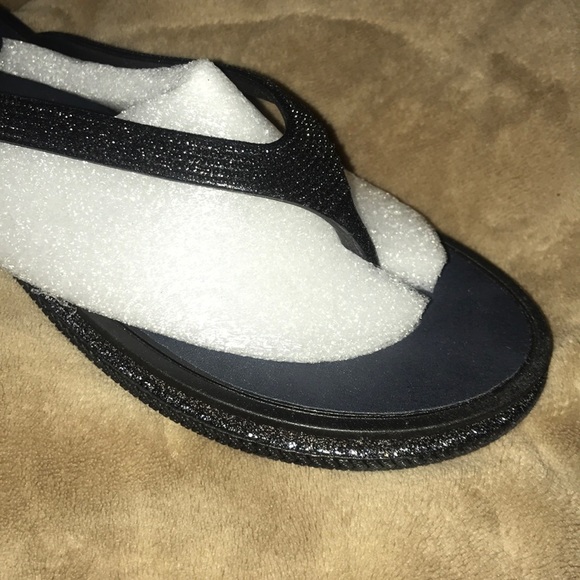 Comfortable waterproof flip flops🌸 - Picture 4 of 6